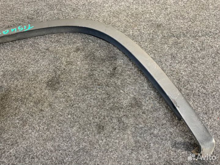 Накладка крыла задняя правая Volkswagen Tiguan 5N1