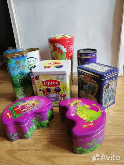 Банки жестяные из - под чая