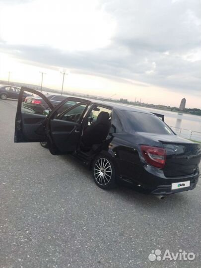 LADA Granta 1.6 МТ, 2015, 187 000 км