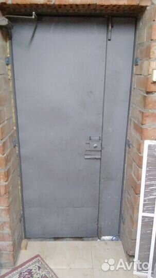 Дверь входная железная уличная бу