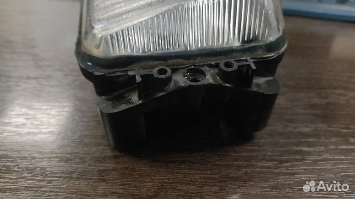 Фара противотуманная передняя левая Mercedes G 320