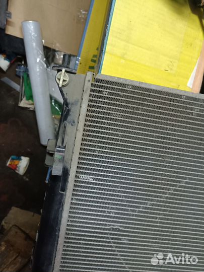 Радиатор охлаждения Kia Sportage 253102Y000