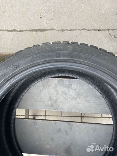Nokian Tyres Hakkapeliitta 9 245/40 R18