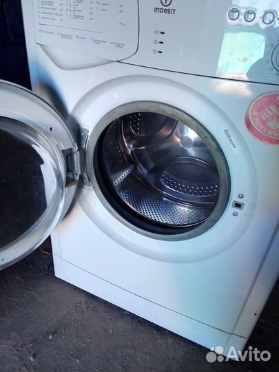 Деревянная двух- ярусная кровать