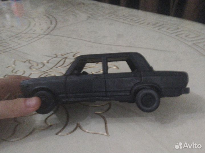 Ваз 2107 игрушка черная тонировка и черные диски