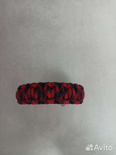 Браслет из паракорда