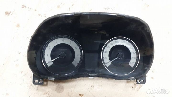 Щиток приборов Hyundai Solaris RB G4FA 2011