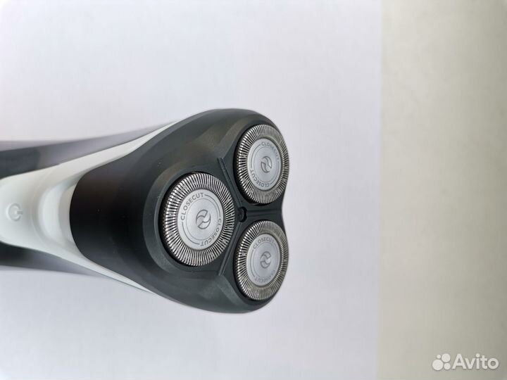 Электробритва Philips AquaTouch AT610