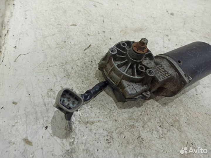 Моторчик стеклоочистителя передний 8511048130