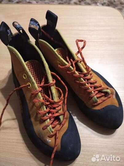 Скальные туфли Zamberlan Trix