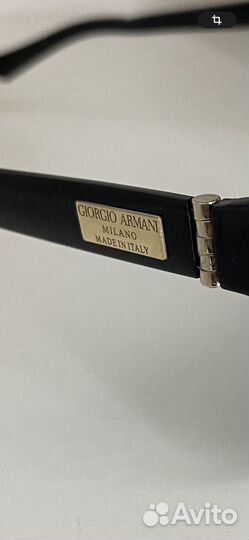 Солнцезащитные очки Giorgio Armani