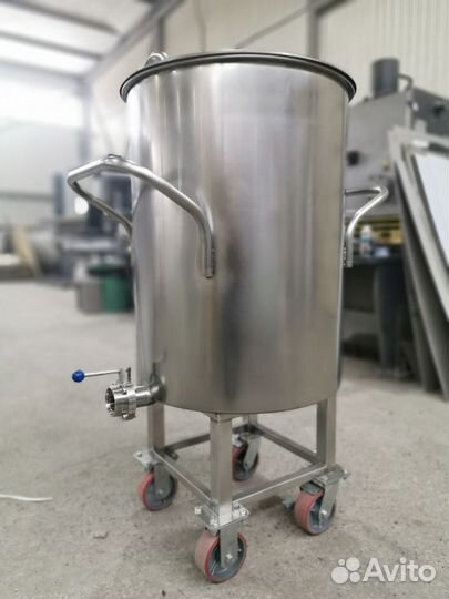 Емкость из пищевой нержавейки