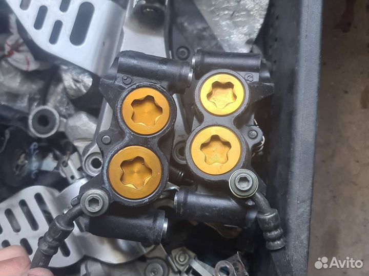 Суппорты yamaha r6 r1