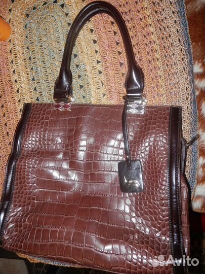 Новая фирменная сумочка