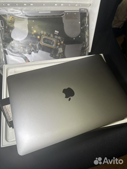 MacBook Pro 13 2018 8/256 (на запчасти)