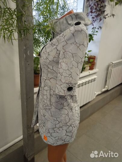 Плащ женский