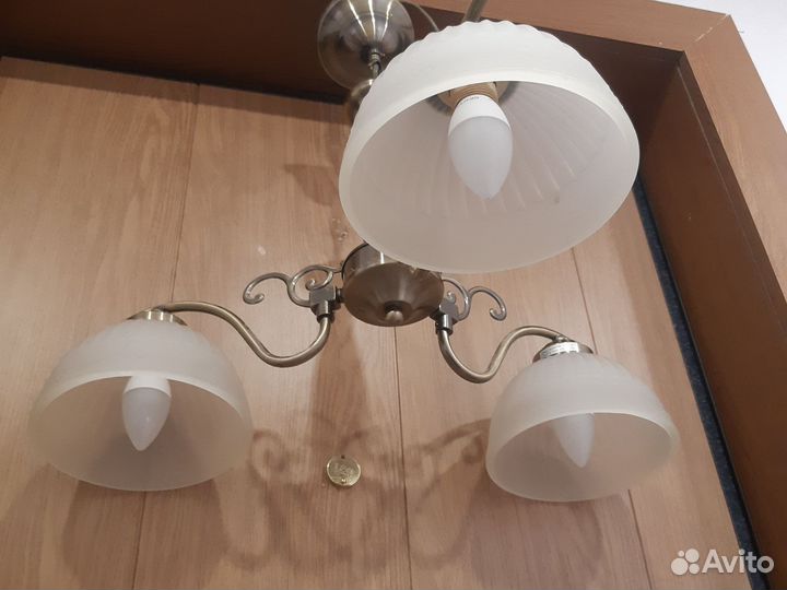 Люстра потолочная бу