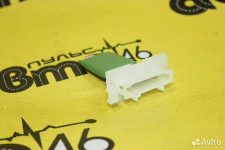 Резистор электровентилятора отопителя Рено Логан