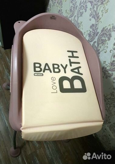 Ванночка и пеленальный столик Beaba