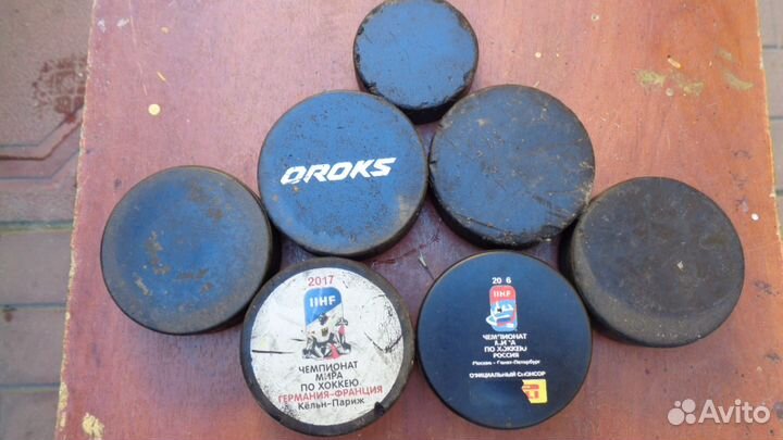 Хоккейные шайбы