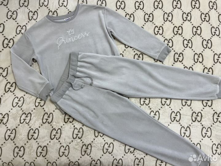 Спортивный костюм для девочки 134