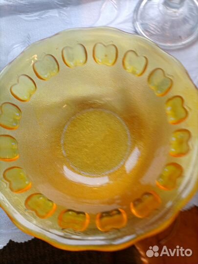 Столовая посуда стекло, хрусталь,фарфор