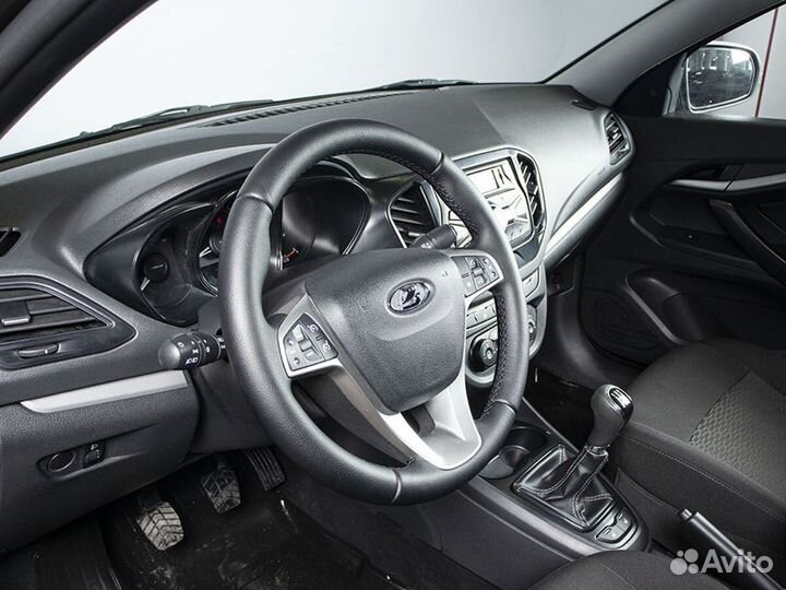 LADA Vesta 1.6 МТ, 2019, 70 120 км