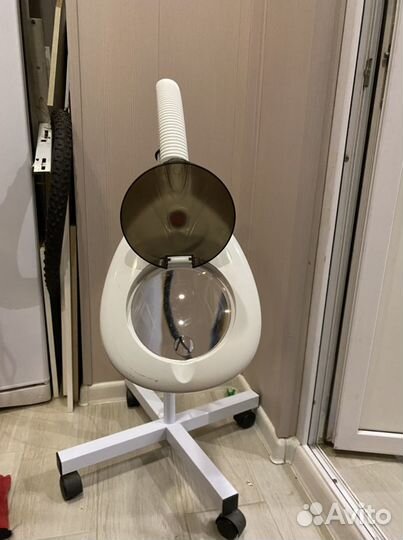 Косметологическая лампа лупа