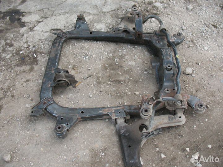 Подрамник Opel Astra H