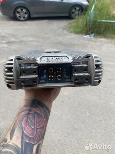 Аккустический усилитель Audison lrx4.300