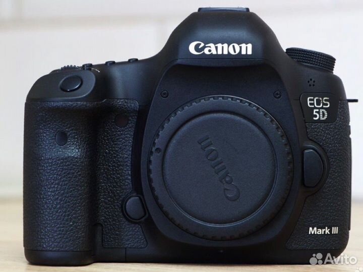 Фотоаппарат canon 5d mark iii (35 тыс. пробег)