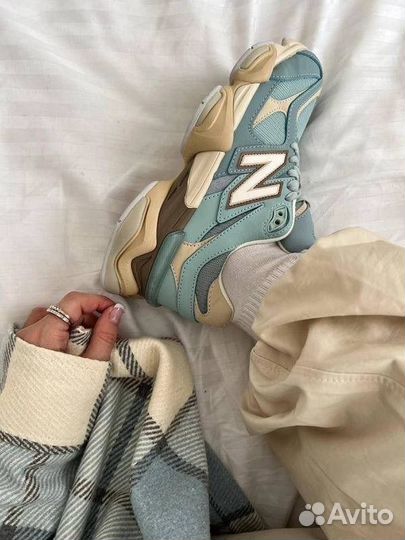 Кроссовки оптом