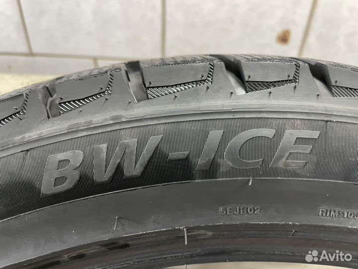 Bearway BW-ICE 285/40 R22 106S