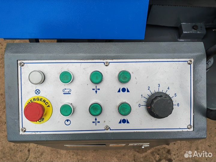 Ленточнопильный станок c поворотом под углом до 60