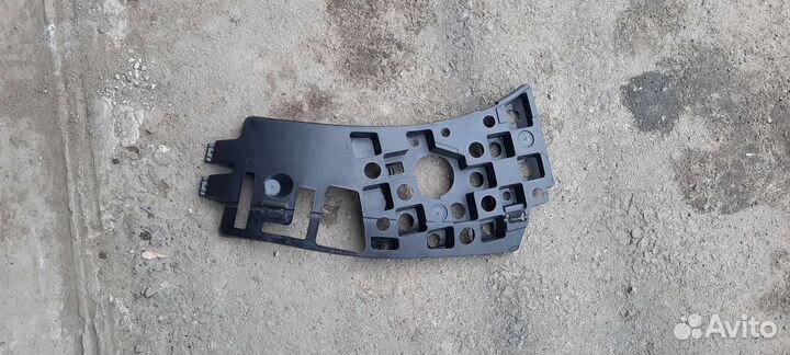 Кронштейн бампера пер. П. Peugeot 3008/2014