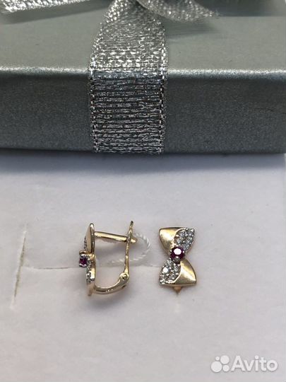 Серьги золотые
