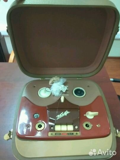 Катушечный магнитофон