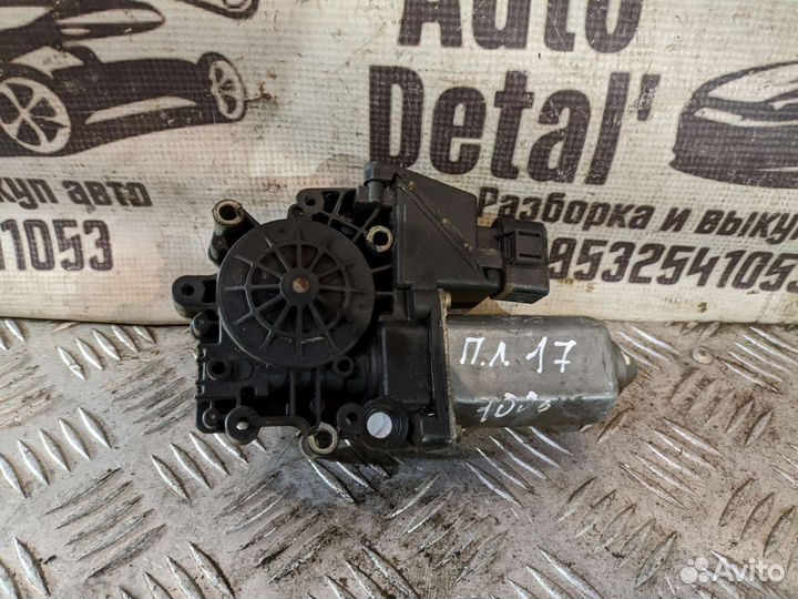 Моторчик стеклоподъёмника передний Audi a3 8l