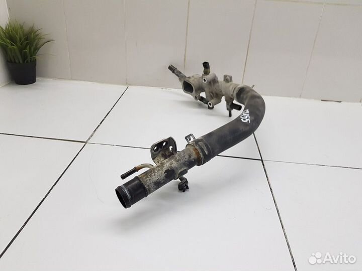 Патрубок (Genesis G70)