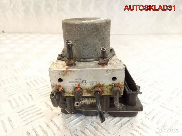 Блок ABS Kia Ceed 2007-2012 589201H650