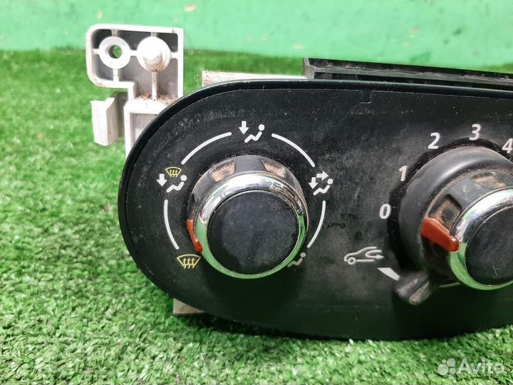 Панель управления отопителя Renault Duster 2017