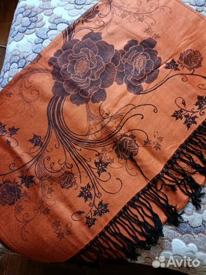 Палантин из кашемира новый