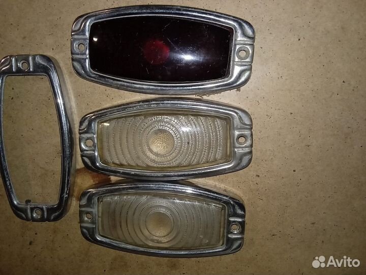 Стекла подфарников победа