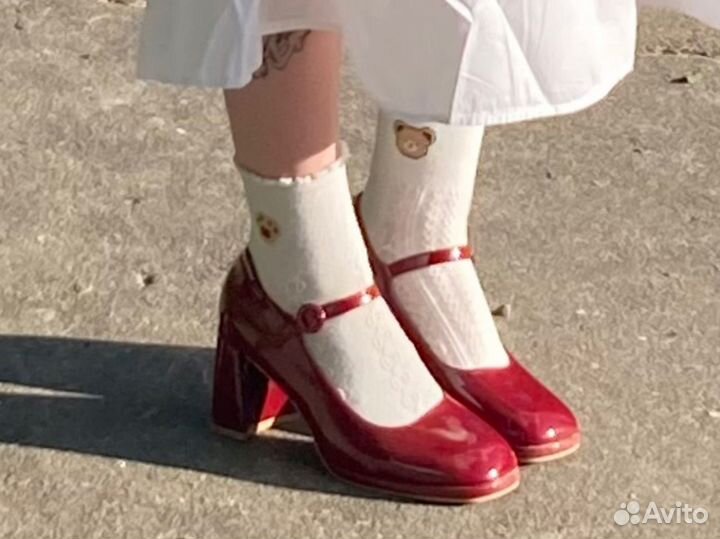 Туфли мэри джейн красные