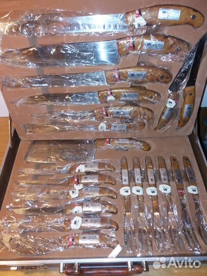 Набор ножей Millerhaus. в кейсе