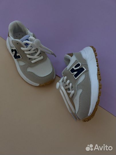 Кроссовки детские новые для мальчика