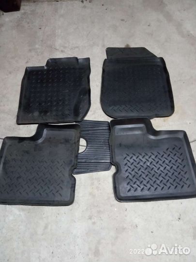 Коврики резиновые renault duster