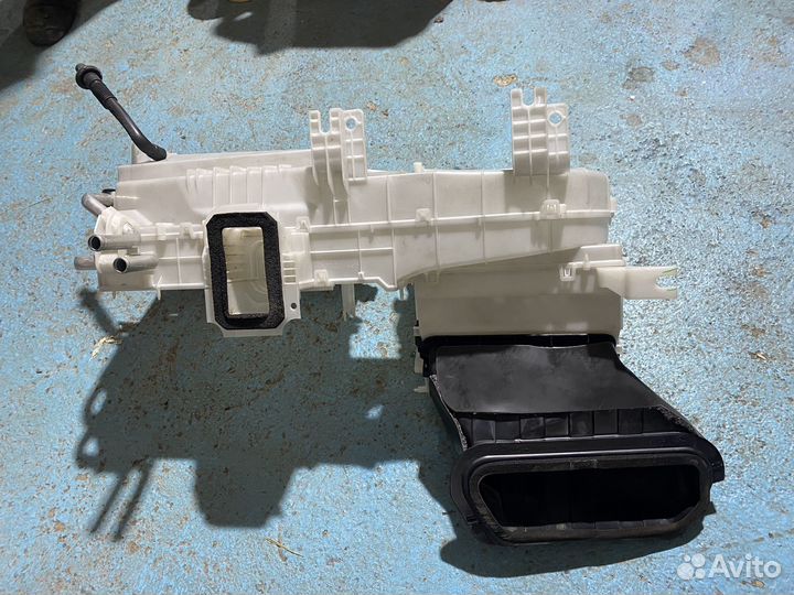 Корпус печки с радиатором mitsubishi ASX