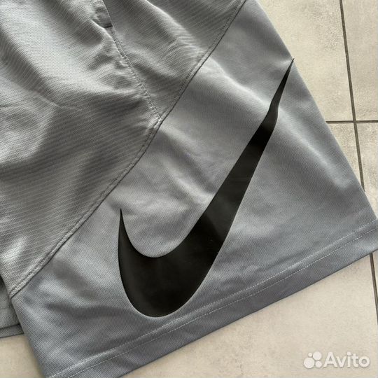 Шорты Nike Big Swoosh р. M оригинал