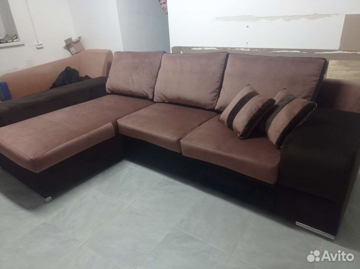 Услуги перетяжки мягкой мебели